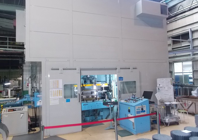 ワイドベッドプレス 250トン