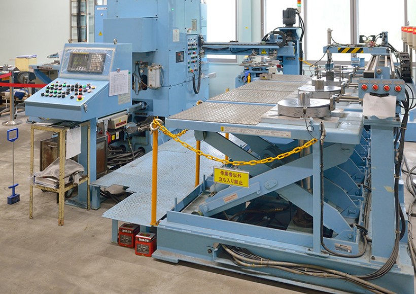 高速自動ノッチングプレス　10トン